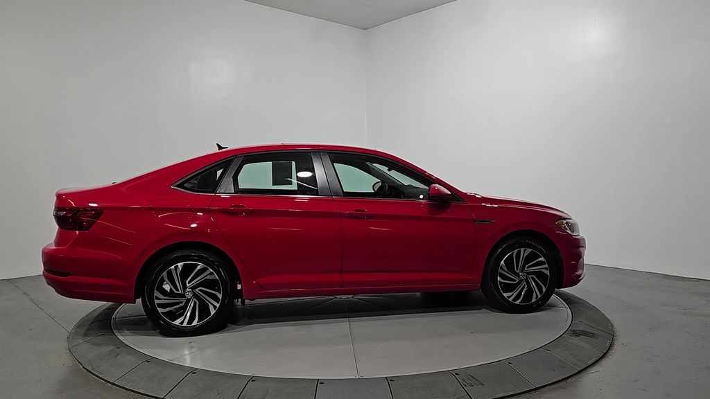2021 Volkswagen Jetta SEL photo 6