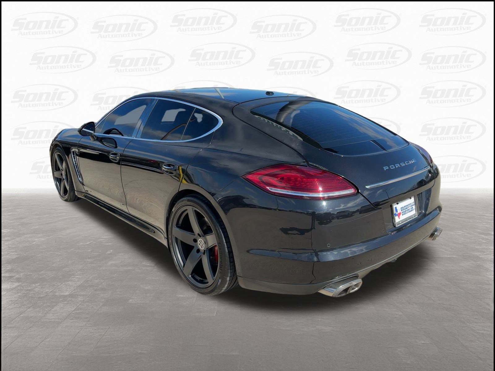 2010 Porsche Panamera Turbo photo 3