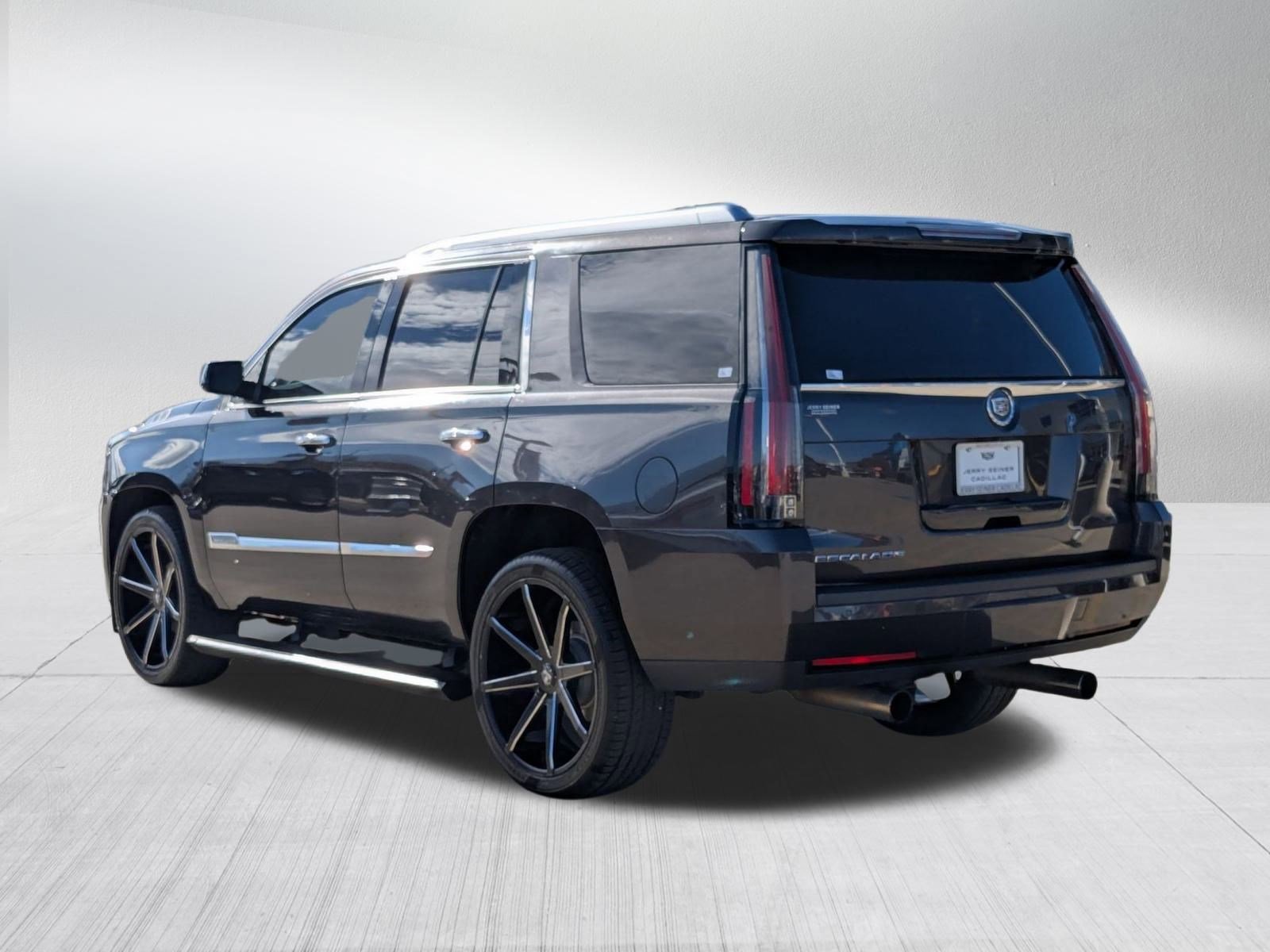 2015 Cadillac Escalade Premium photo 3