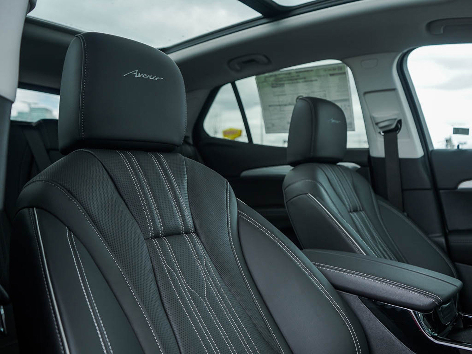 2025 Buick Envision Avenir photo 9