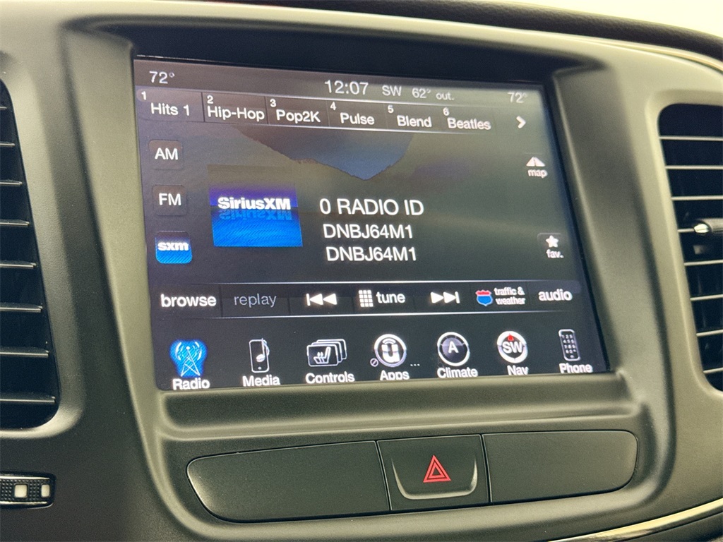 2015 Chrysler 200 C photo 23