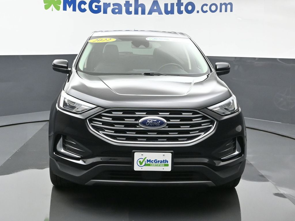 2022 Ford Edge SEL photo 2