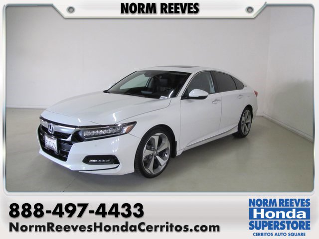 2020 Honda Accord Touring's photo