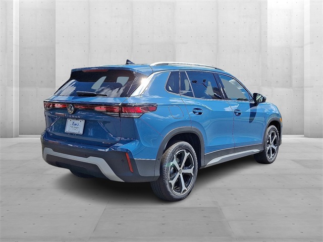 2025 Volkswagen Tiguan SE photo 4