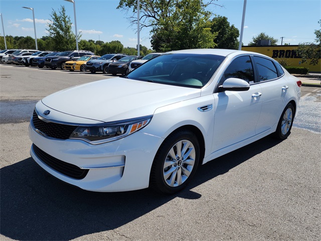 2018 Kia Optima LX photo 5