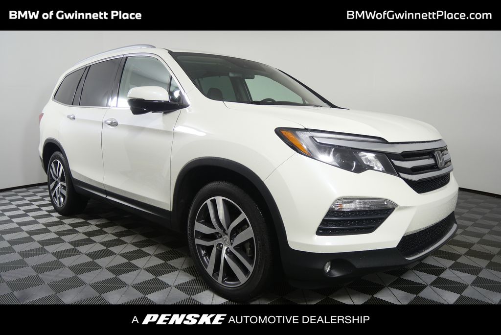 2017 Honda Pilot Touring's photo