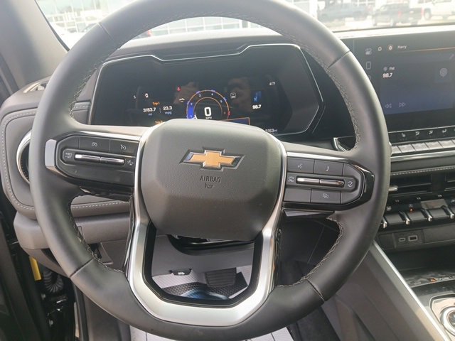 2024 Chevrolet Colorado LT photo 12