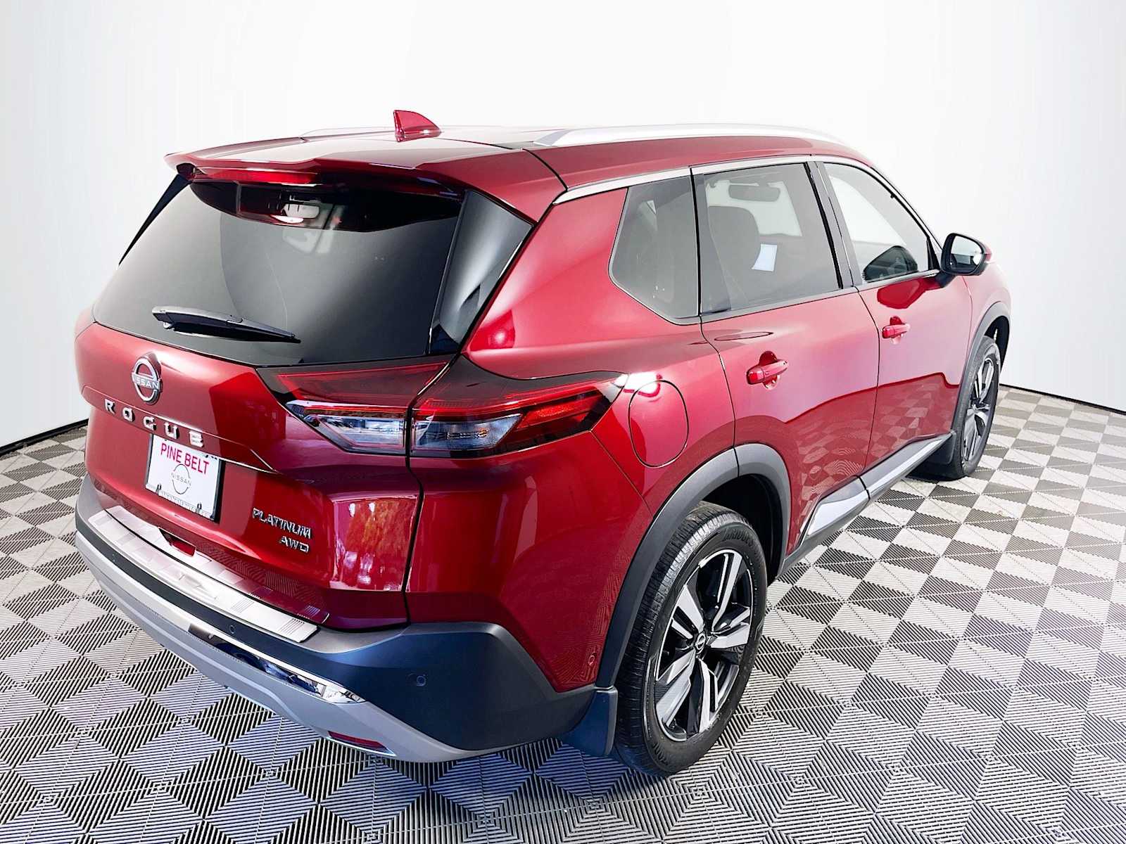 2023 Nissan Rogue Platinum photo 4