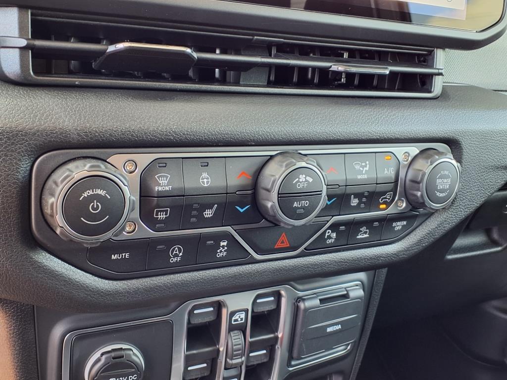 2025 Jeep Gladiator Sport S photo 8