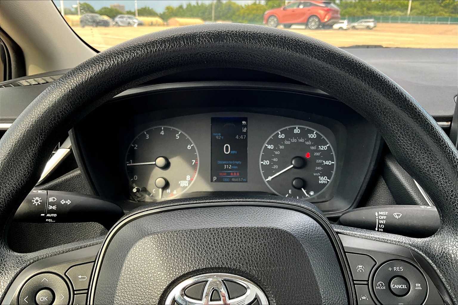 2023 Toyota Corolla LE photo 24