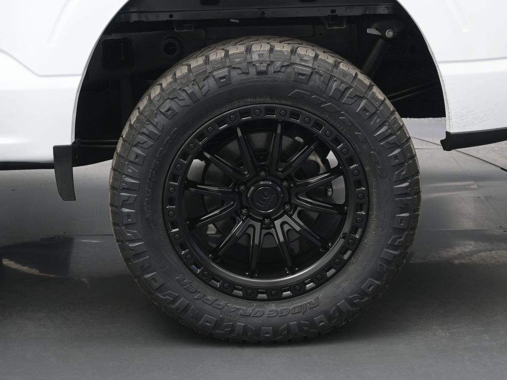 2025 Ford F-150 XLT photo 21