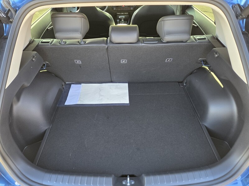 2024 Kia Niro SX Touring photo 13