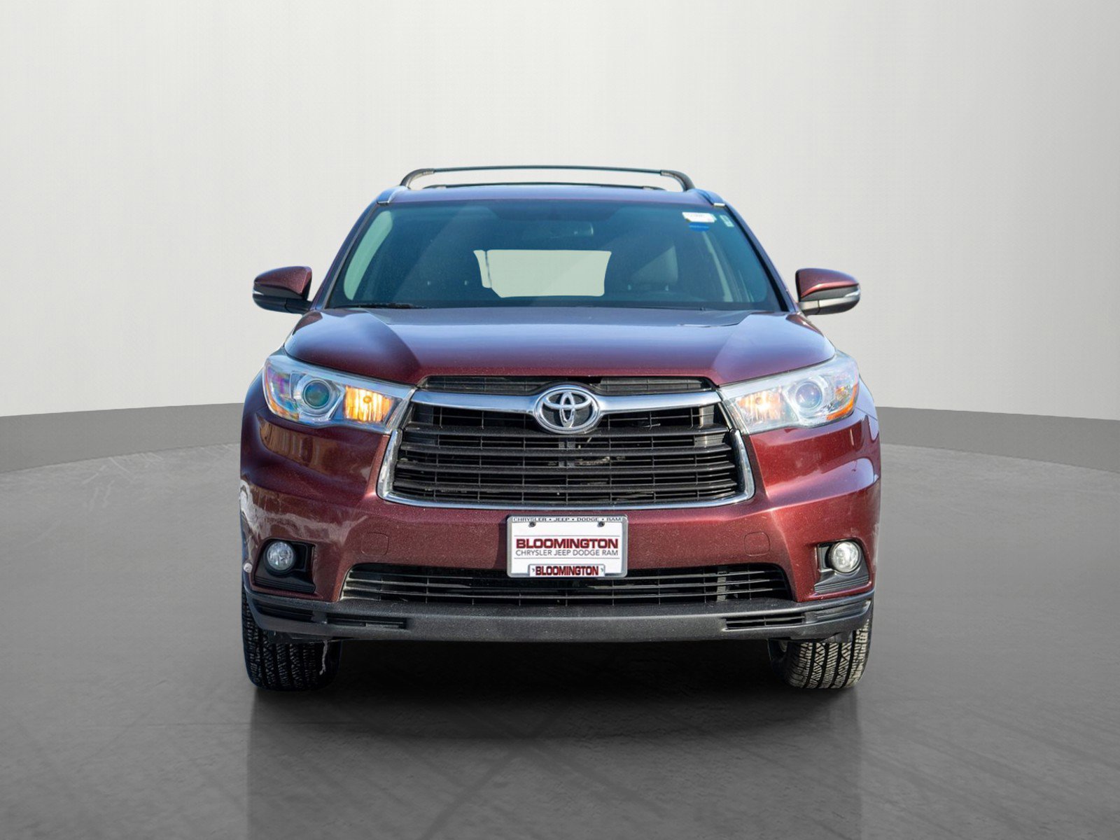 Used 2015 Toyota Highlander XLE with VIN 5TDJKRFH7FS168742 for sale in Minneapolis, Minnesota