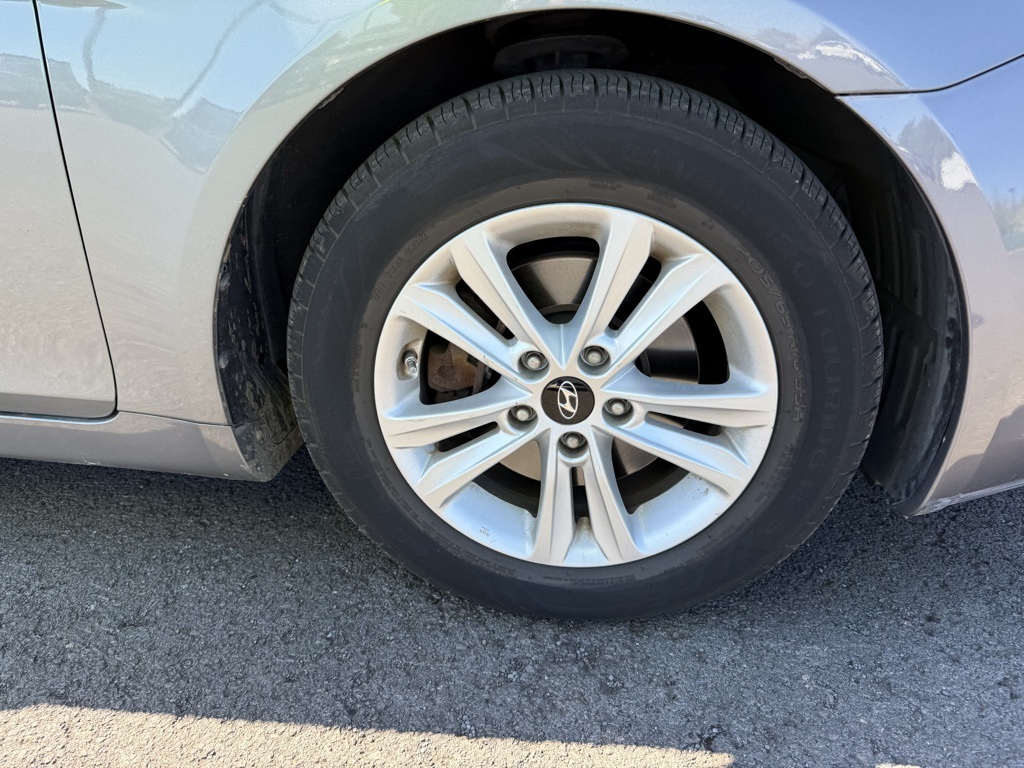 2013 Hyundai Sonata GLS photo 21