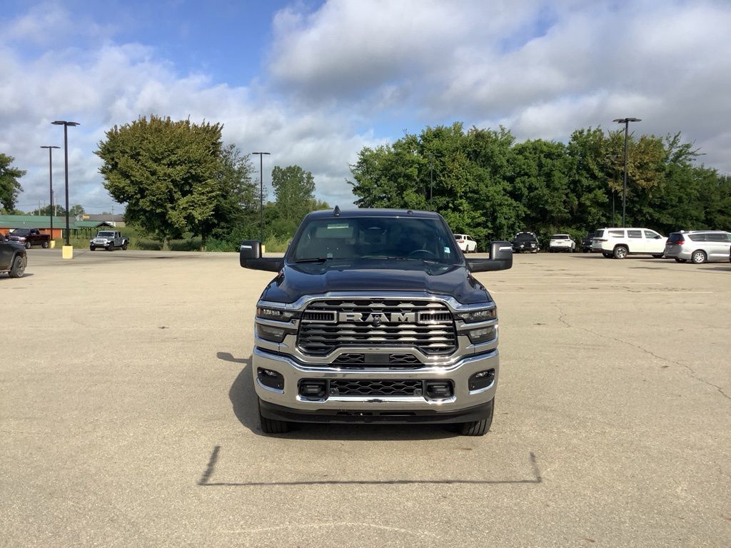 2025 Ram 2500 Tradesman photo 2