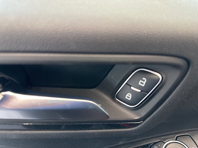 2025 Ford Escape ST-Line photo 10