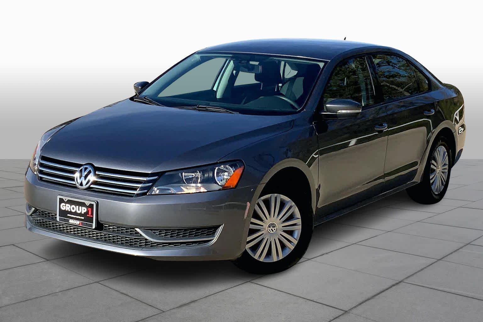 2014 Volkswagen Passat S