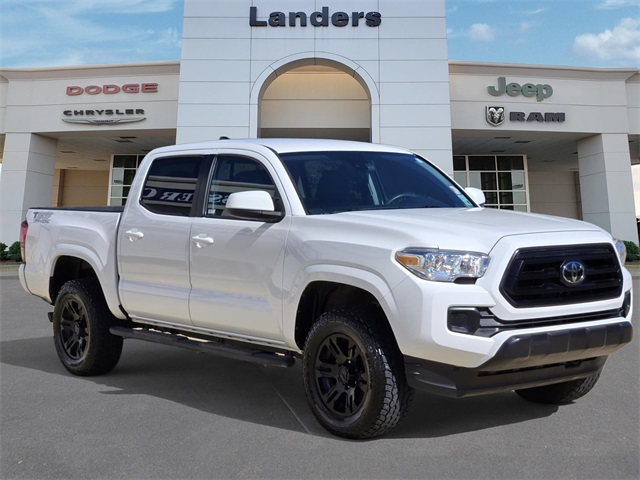 2021 Toyota Tacoma SR photo 3