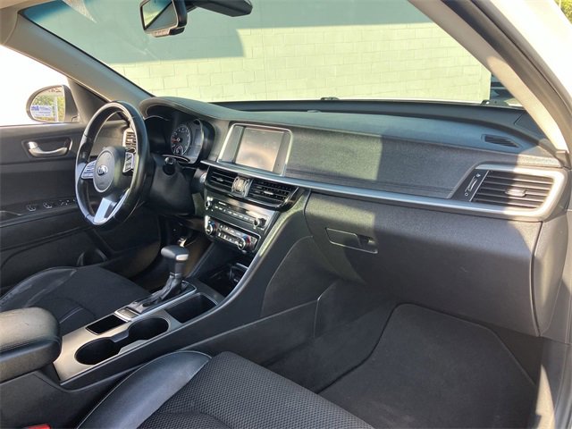2019 Kia Optima S photo 19