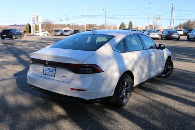 2025 Honda Accord Hybrid EX-L photo 4