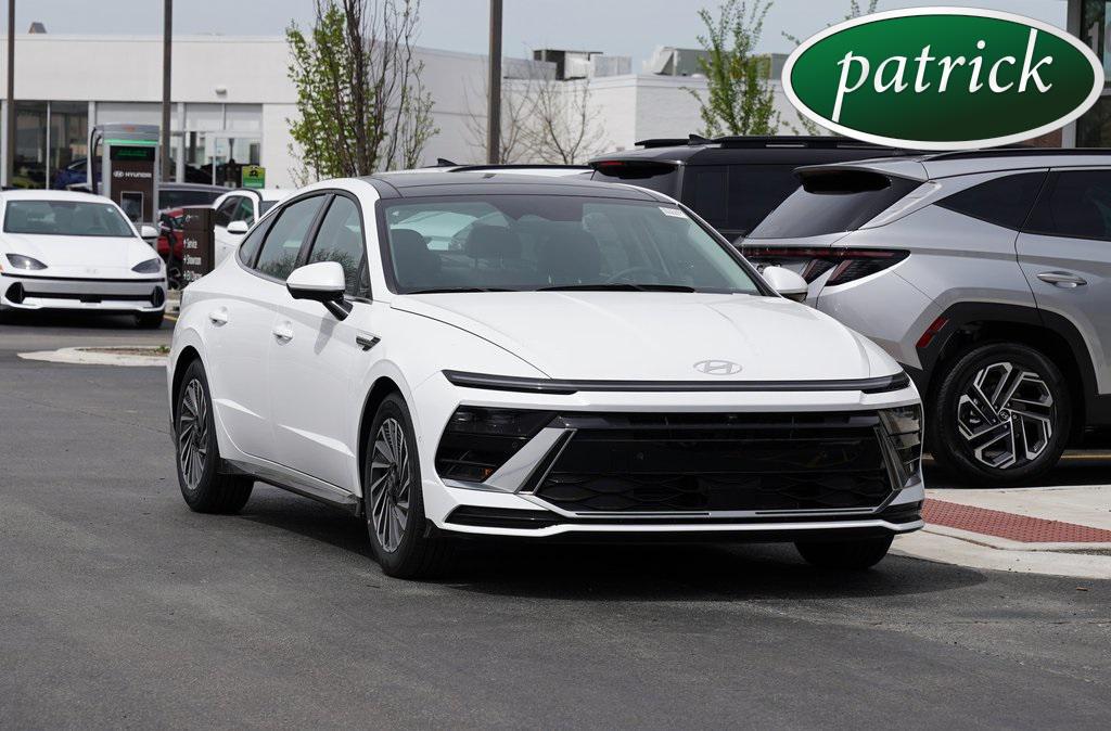 2025 Hyundai Sonata Hybrid Limited's photo