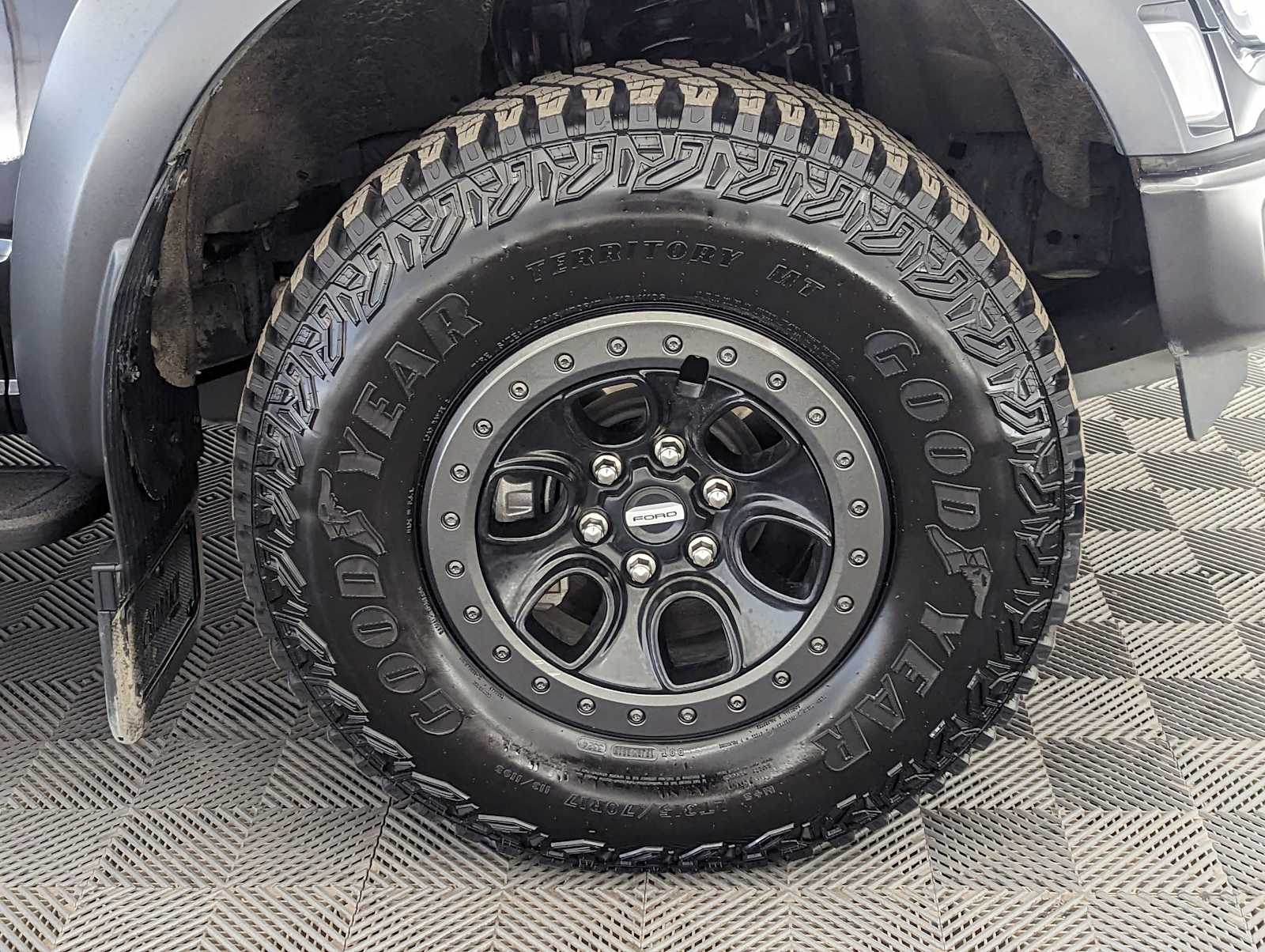 2023 Ford F-150 Raptor photo 11