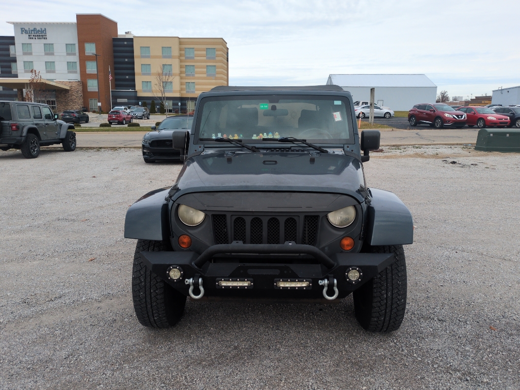 2007 Jeep Wrangler Unlimited Sahara photo 2