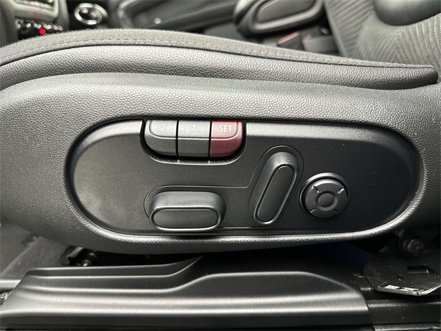 2018 Mini Cooper S ALL4 photo 4