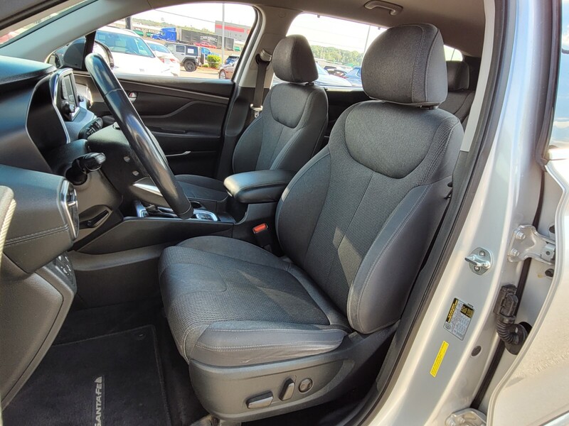2019 Hyundai Santa Fe SEL Plus photo 7