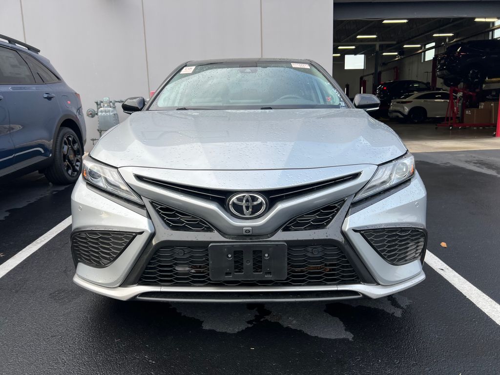 2021 Toyota Camry XSE V6 photo 2