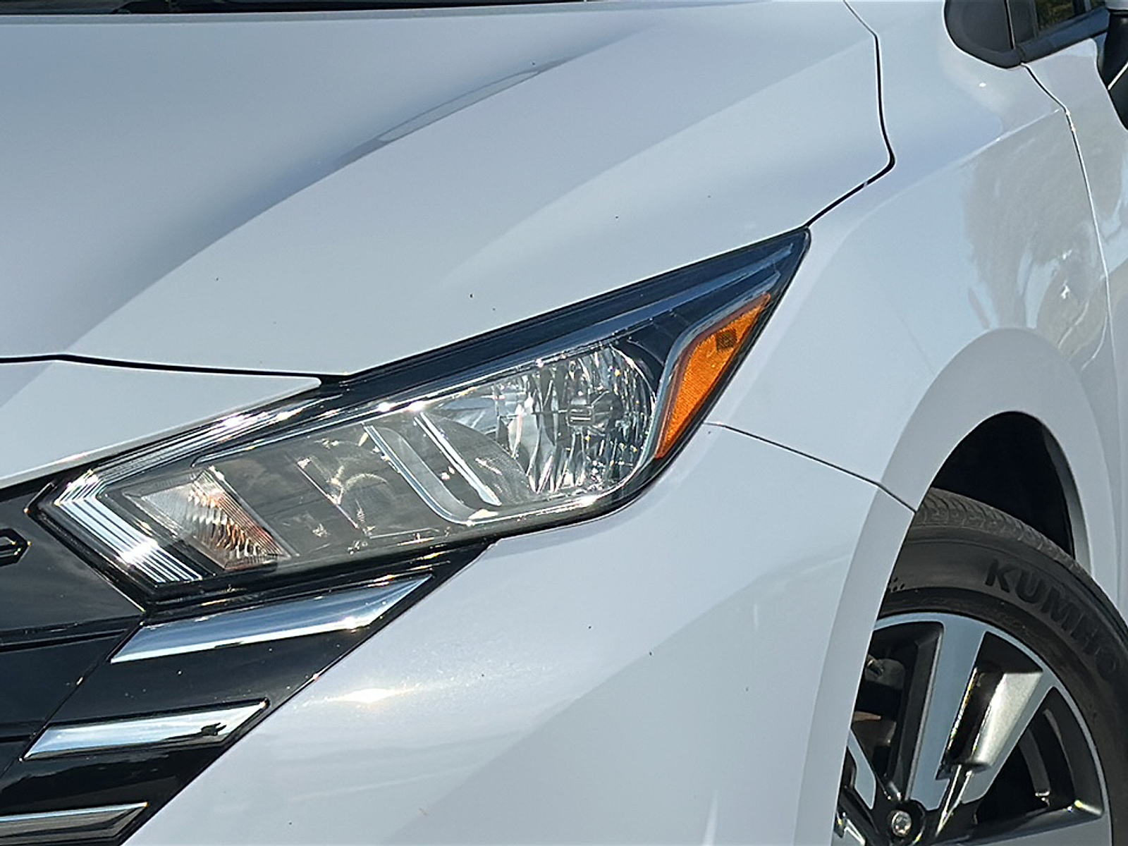 2024 Nissan Versa 1.6 SV photo 2