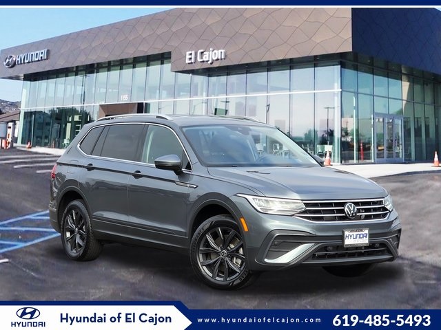 2024 Volkswagen Tiguan SE's photo