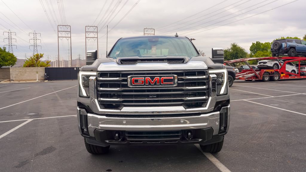 2026 Gmc Sierra 3500 HD SLT photo 4