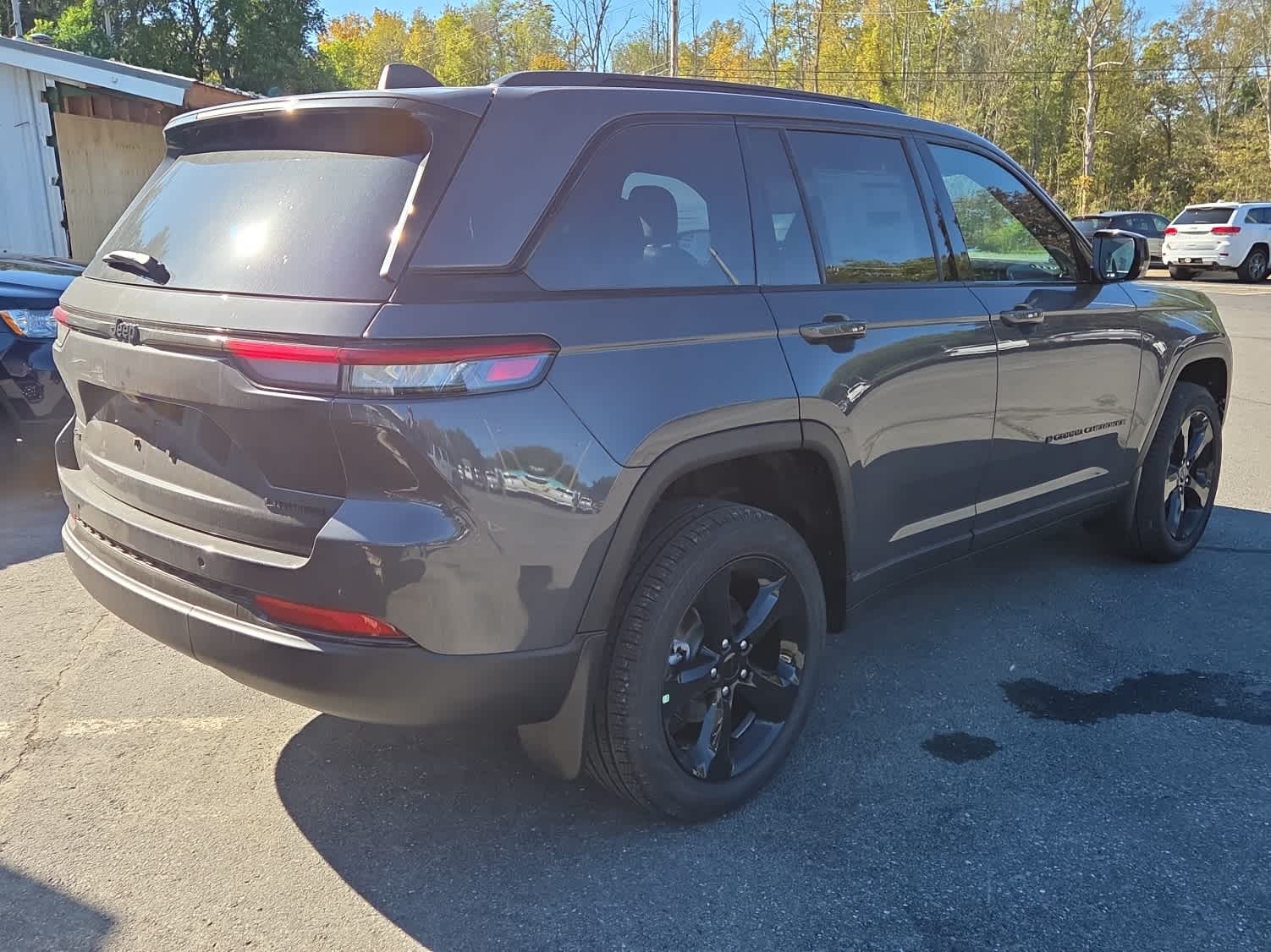 2025 Jeep Grand Cherokee Limited photo 4