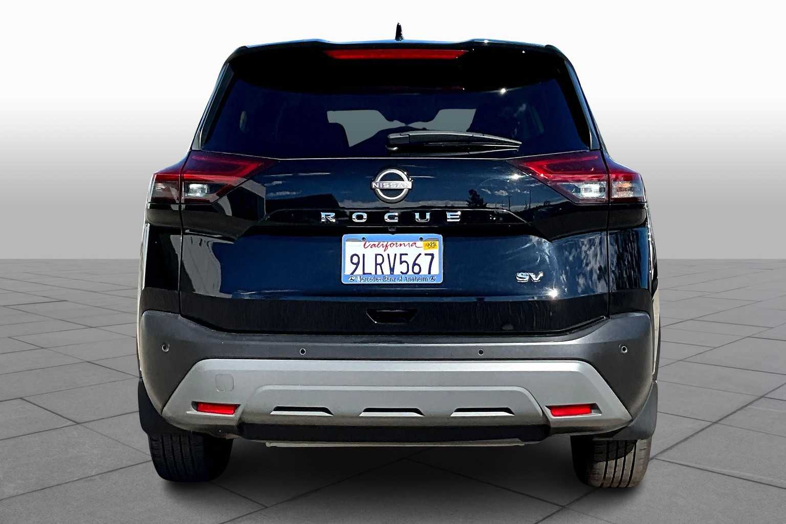 2023 Nissan Rogue SV photo 4