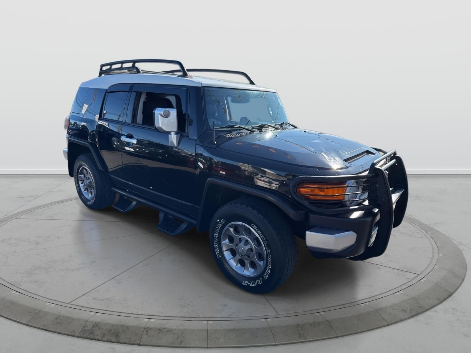 2013 Toyota FJ Cruiser Base's photo