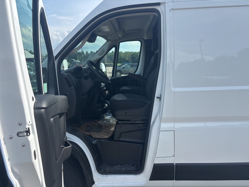 2025 Ram ProMaster 2500 photo 9