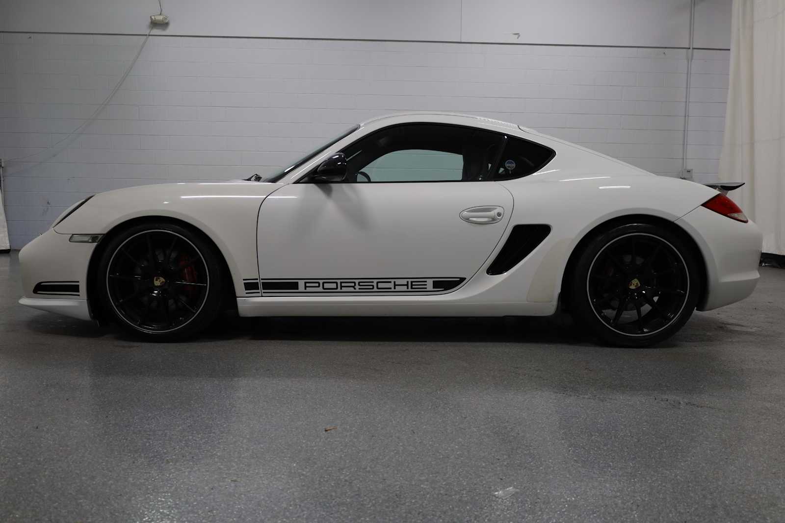 2012 Porsche Cayman R photo 2