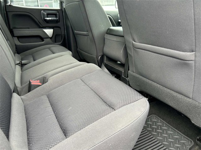 2018 Chevrolet Silverado 1500 LT photo 15