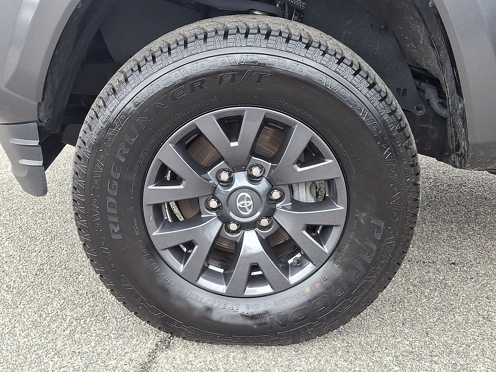 2023 Toyota Tacoma SR5 photo 9