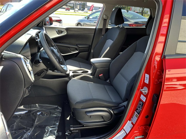 2023 Kia Soul LX photo 15