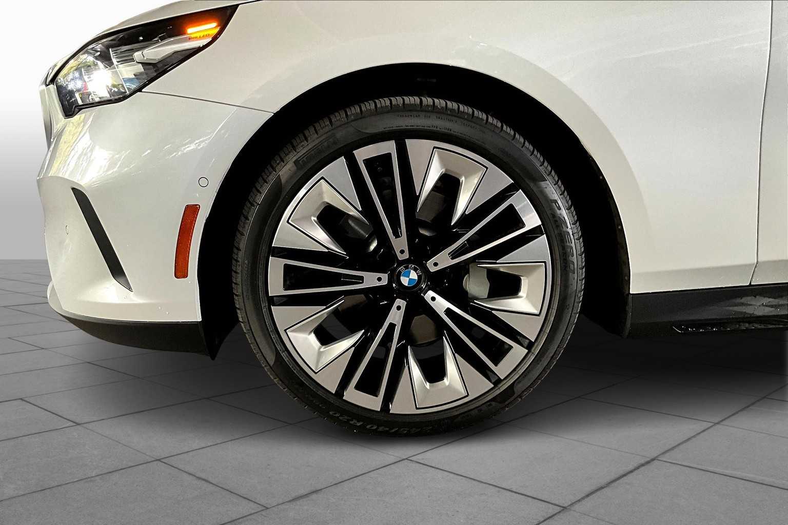 2025 Bmw 530i photo 10