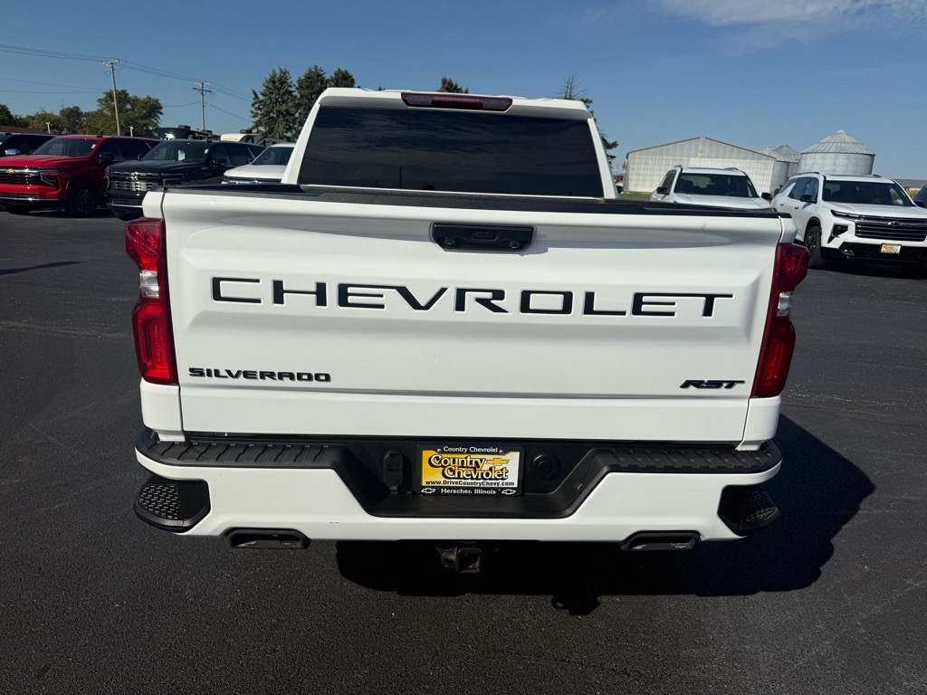 2023 Chevrolet Silverado 1500 RST photo 3