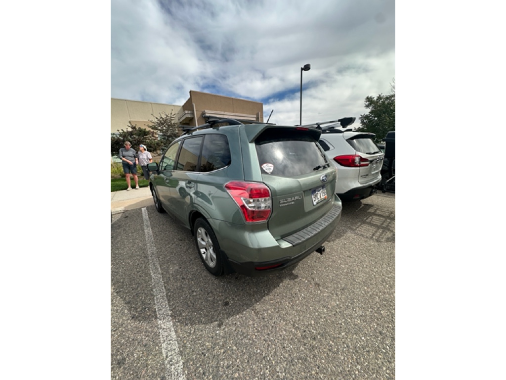2015 Subaru Forester 2.5i Limited photo 3