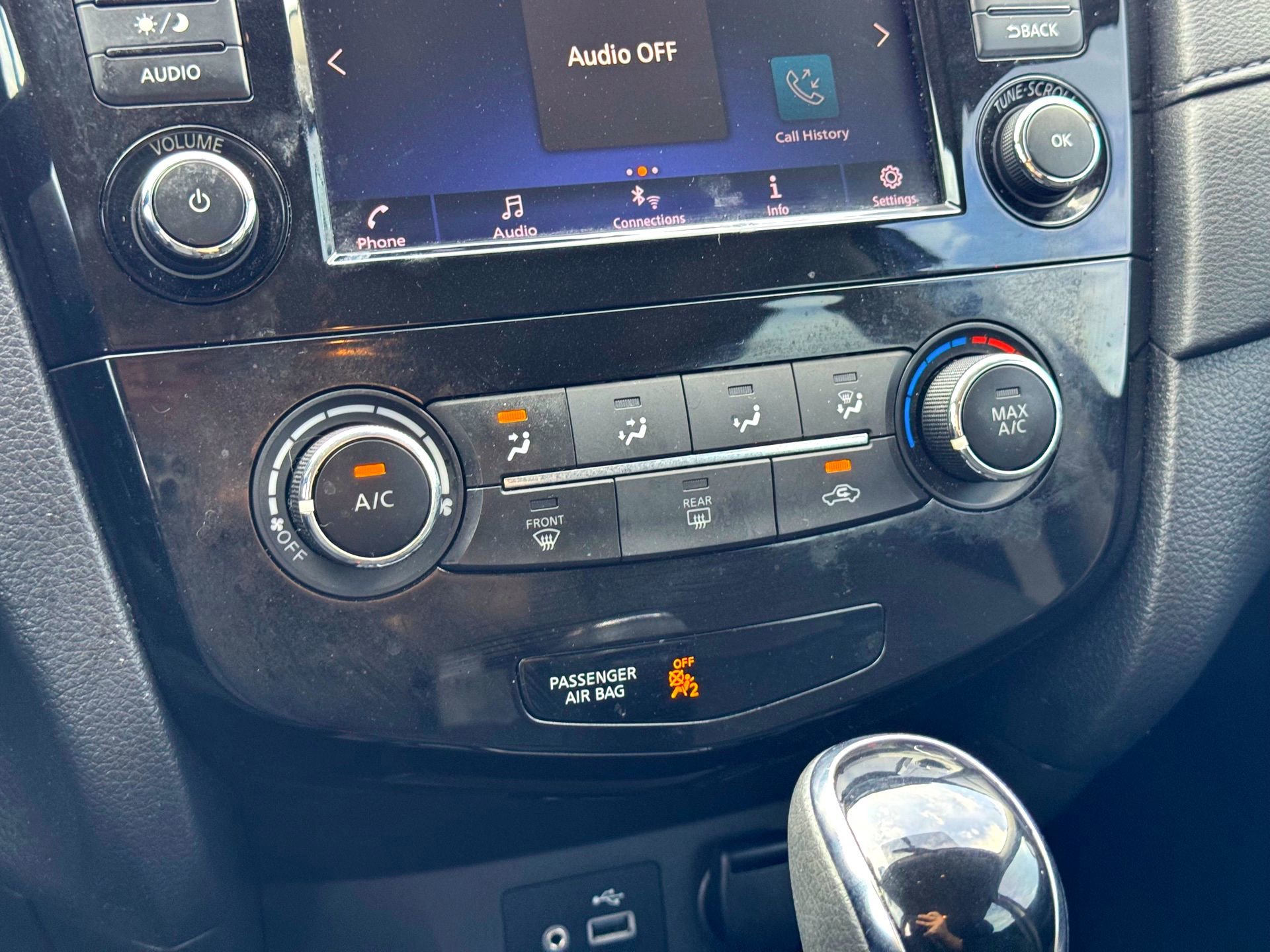 2018 Nissan Rogue S photo 20