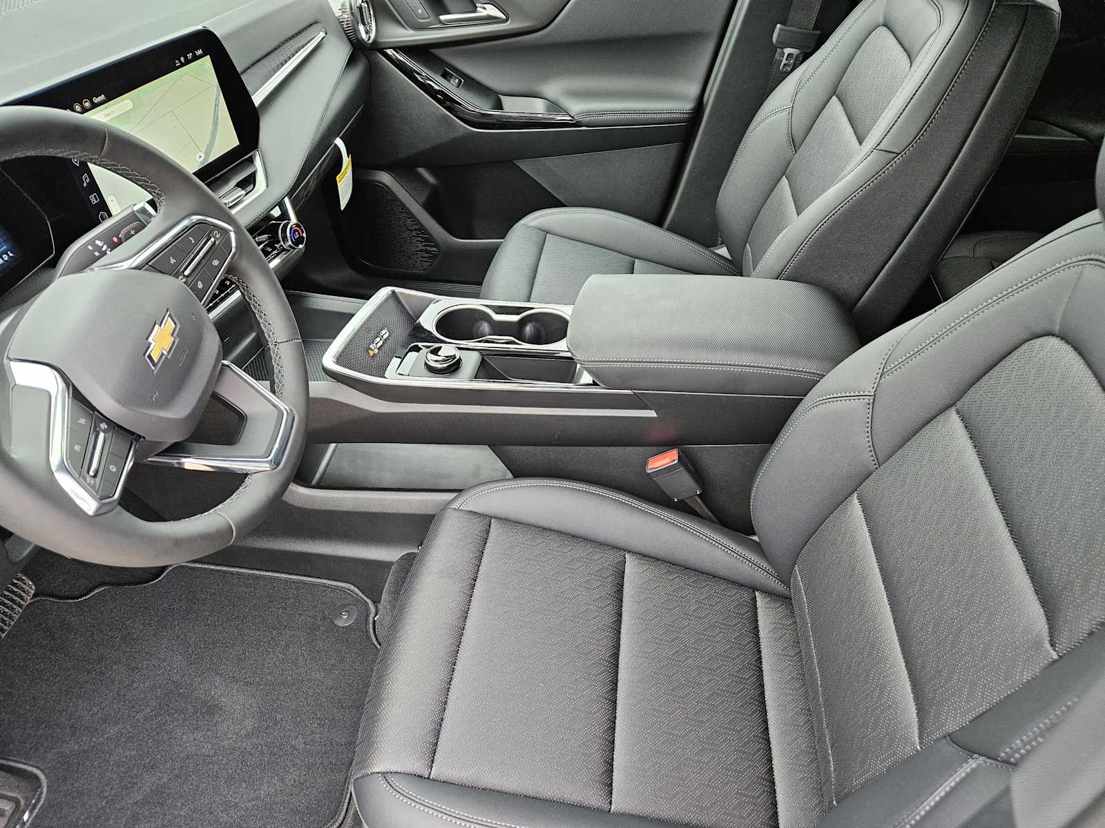 2026 Chevrolet Equinox LT photo 11