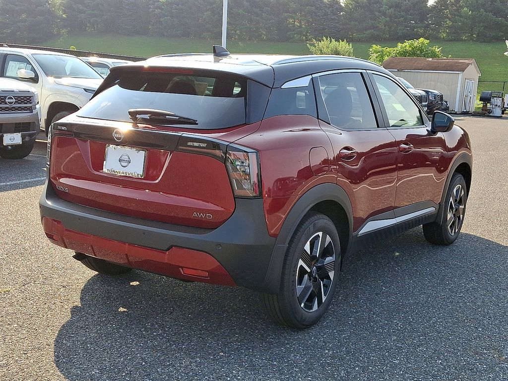 2025 Nissan Kicks SV photo 3