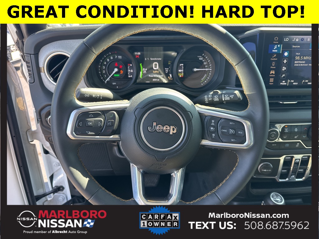 2024 Jeep Wrangler Sahara 4xe photo 17