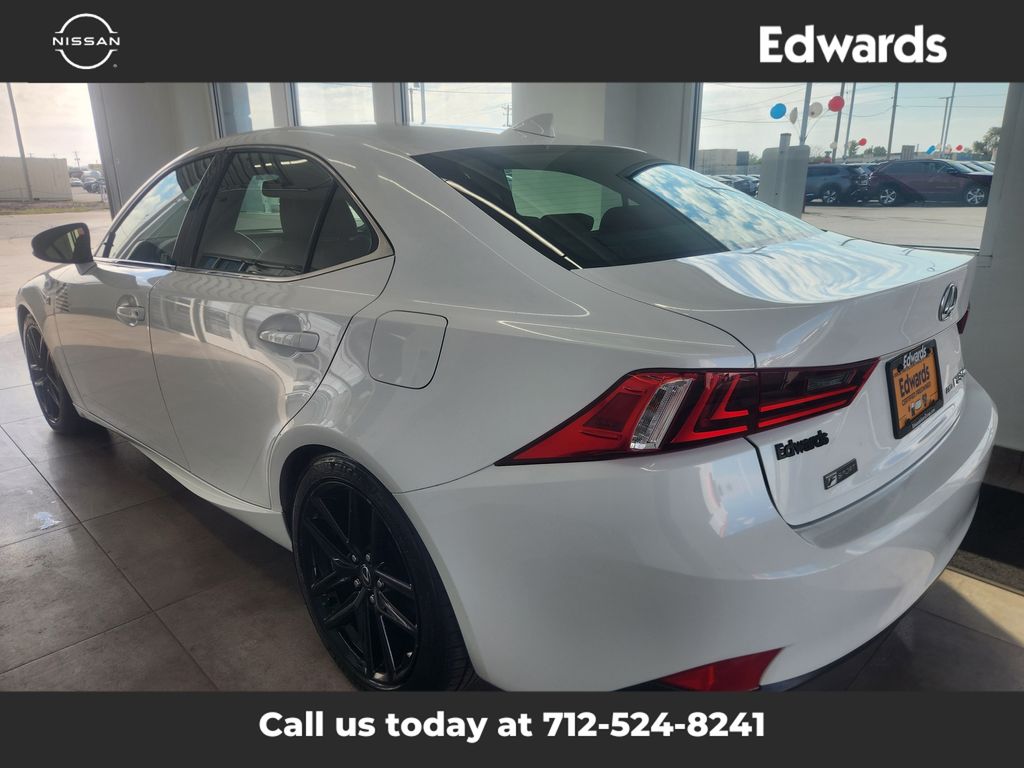 2016 Lexus IS 350 photo 6