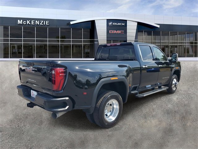 2025 Gmc Sierra 3500 HD Denali photo 4